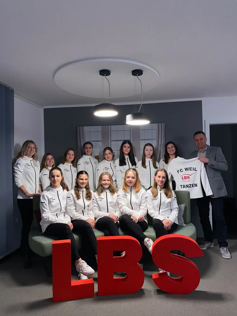 Neue Trainingsjacken für unsere Tanzgruppe Top Ten